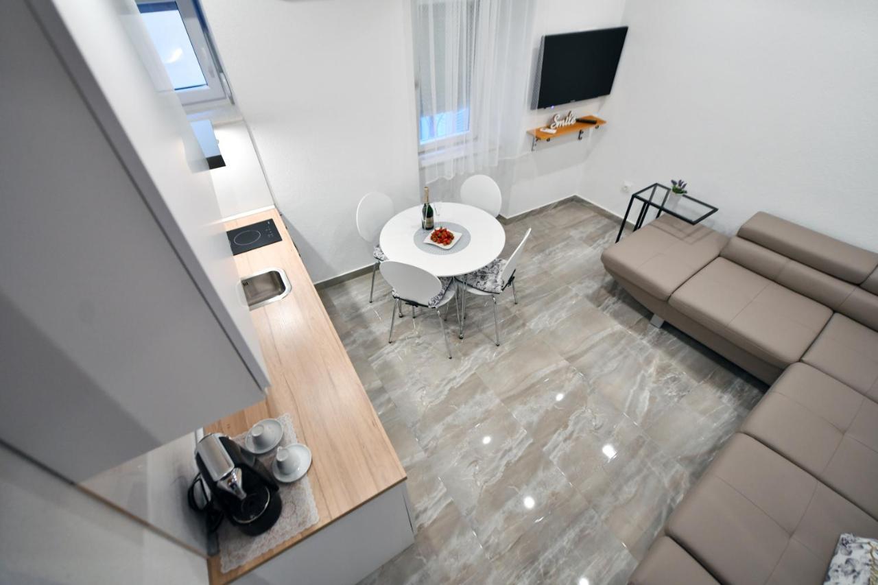Apartment Lavanda - Suite Sinj Eksteriør bilde