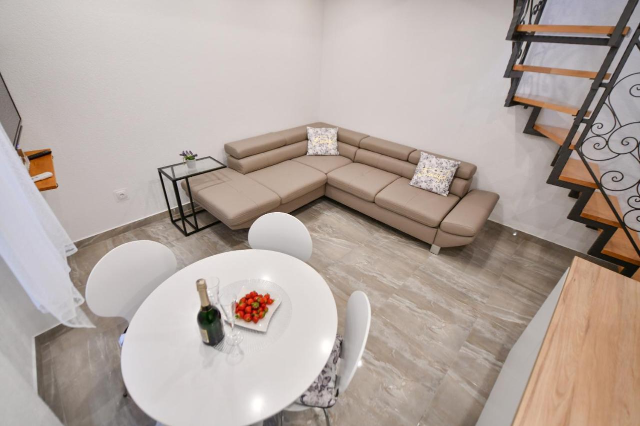 Apartment Lavanda - Suite Sinj Eksteriør bilde